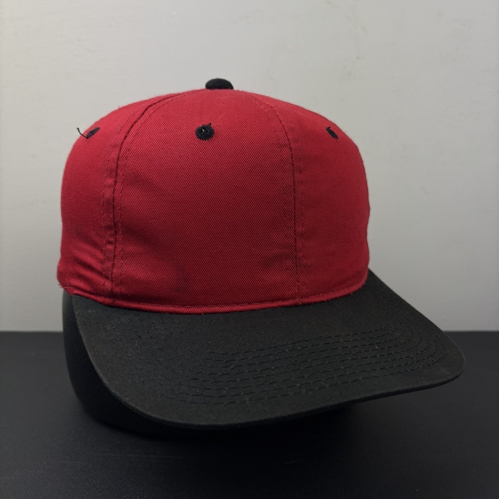 Vintage 90s Faded Red Black Blank Hat Two Tone Streetwear Snapback Cap